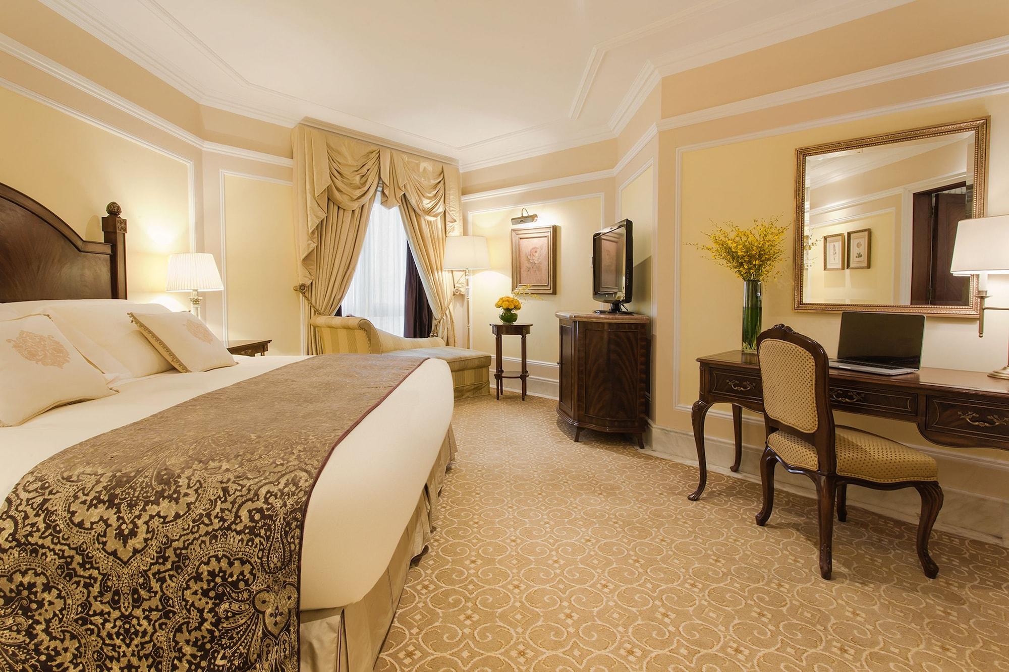 The Regency Hotel Kuwait Kuwait City Exteriér fotografie A room at the Waldorf Astoria New York